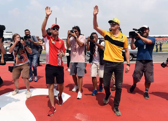 22 07 2018 xpsx Formula 1 FIA Grand Prix of Germany race 2018 emspor v l Driver parade Sebastian Vettel Ferrari Scuderia Ferrari Nico Hulkenberg Renault Hockenheim