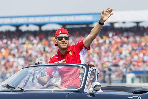 Motorsport Formula 1 season 2018 2019 race on Sunday 22 07 2018 at the Hockenheimring in Hockenheim Germany Sebastian Vettel Scuderia Ferrari beckons to the fans Copyright: xInderliedx