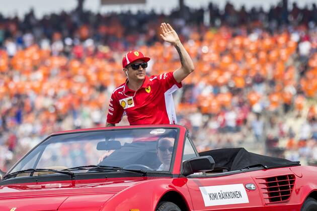 Motorsport Formula 1 Season 2018 2019 Race on Sunday 22 07 2018 at the Hockenheimring in Hockenheim Germany Kimi Raikkonen Scuderia Ferrari waves to the fans Copyright: xInderliedx
