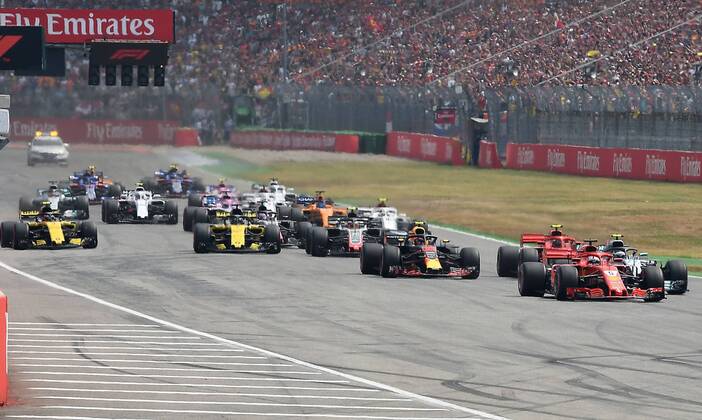22 07 2018 xpsx Formula 1 FIA Grand Prix of Germany race 2018 emspor v l race start Sebastian Vettel Ferrari Scuderia Ferrari in front of Valtteri Bottas Mercedes AMG Kimi Raikkonen Ferrari Scuderia Ferrari Max Verstappen Red Bull Racing Nico Hulkenberg Renault Hockenheim