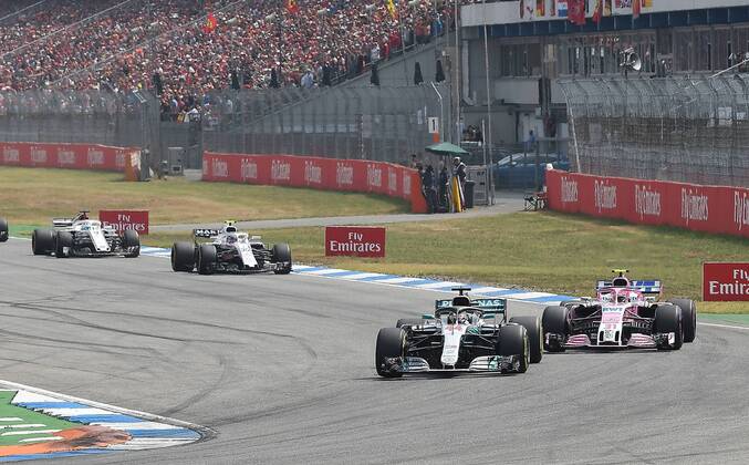22 07 2018 xpsx Formula 1 FIA Grand Prix of Germany race 2018 emporer Lewis Hamilton Mercedes AMG overtakes Esteban Ocon Force India Mercedes Hockenheim