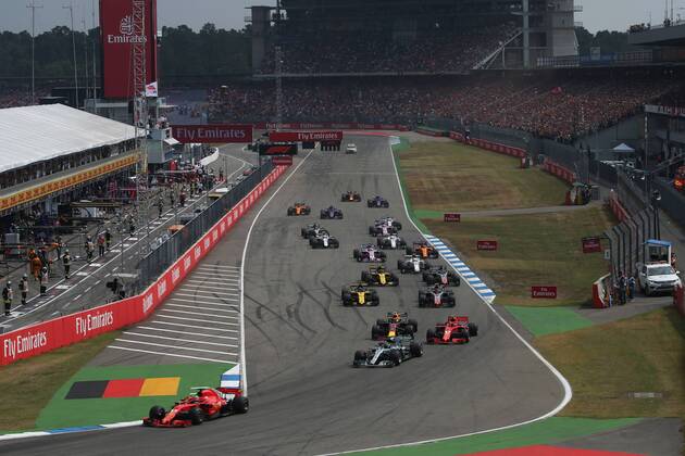 Motorsports: FIA Formula One World Championship WM Weltmeisterschaft 2018, Grand Prix of Germany, Start, 5 Sebastian Vettel (GER, Scuderia Ferrari), 77 Valtteri Bottas (FIN, Mercedes AMG Petronas Motorsport), 7 Kimi Raikkonen (FIN, Scuderia Ferrari), 33 Max Verstappen (NLD, Aston Martin Red Bull Racing), Hockenheim Germany