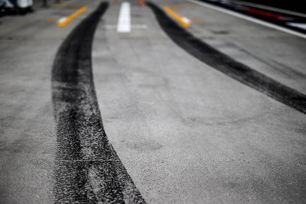 Motorsports: FIA Formula One World Championship WM Weltmeisterschaft 2018, Grand Prix of Hungary, track, Rennstrecke, tyres marks, skidmarks, Fahrbahn, Bremsspur, Bremsspuren, Strecke, Gummi, Spur, Reifenspuren, Reifenspur, Streifen, Asphalt, Abrieb, Gummi, marks Budapest Hungary