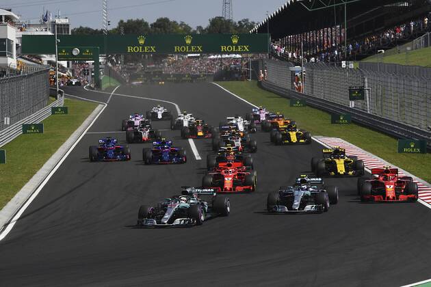 Carrera del GP de F1 de Hungría en el circuito de Hugaroring. En la imagen, Lewis Hamilton, Valtteri Bottas, Sebastian Vettel y Kimi Raikkonen.Race of Hungarian F1 GP at Hungaroring circuit. In this picture, Lewis Hamilton, Valtteri Bottas, Sebastian Vettel and Kimi Raikkonen.  RV RACING PRESS