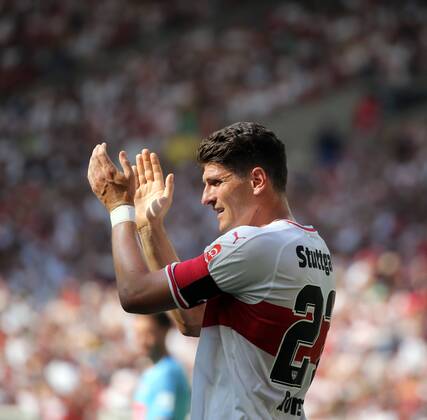 VfB Stuttgart Atletico Madrid Germany Stuttgart 05 08 2018 Football Bundesliga Season 2018 2019 Test match VfB Stuttgart Atlético Madrid Mario Gomez VfB Stuttgart
