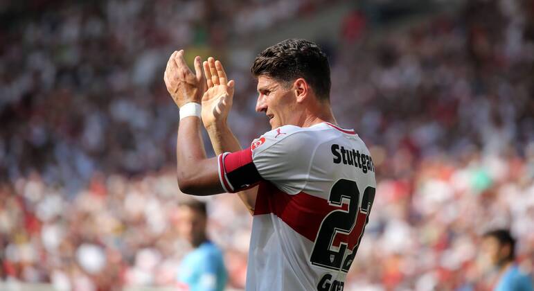 VfB Stuttgart Atletico Madrid Germany Stuttgart 05 08 2018 Football Bundesliga Season 2018 2019 Test match VfB Stuttgart Atlético Madrid Mario Gomez VfB Stuttgart