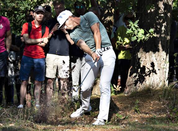 Thorbjoern Olesen ude i skoven paa 4. runde, finalen, af European Tour golfturneringen Made in Denmark paa Silkeborg Golf Klub , soendag 1. september 2018.. , Silkeborg Jylland Denmark  Copyright: HenningxBagger HenningxBaggerx COP107 spdk20180902-113719-L