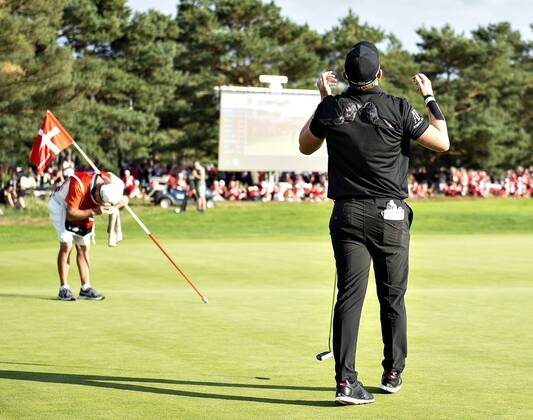 Vinder af af European Tour golfturneringen Made in Denmark, Matt Wallace fra England, reagerer efter vinderslaget paa Silkeborg Golf Klub , soendag 1. september 2018.. , Silkeborg Jylland Denmark  Copyright: HenningxBagger HenningxBaggerx COP107 spdk20180902-182153-L