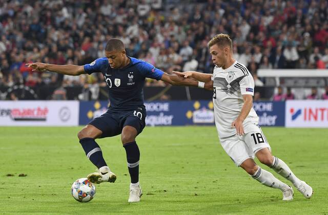 Soccer Men Season 2018 19 Nations League International Friendlies in München Germany France 0 0 l Kylian Mbappe France Joshua Kimmich Germany 06 09 2018 Copyright: xMatthiasxKochx