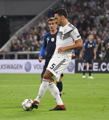 Soccer Men Season 2018 19 Nations League International Friendlies in München Germany France 0 0 l Antoine Griezmann France Mats Hummels Germany 06 09 2018 Copyright: xMatthiasxKochx
