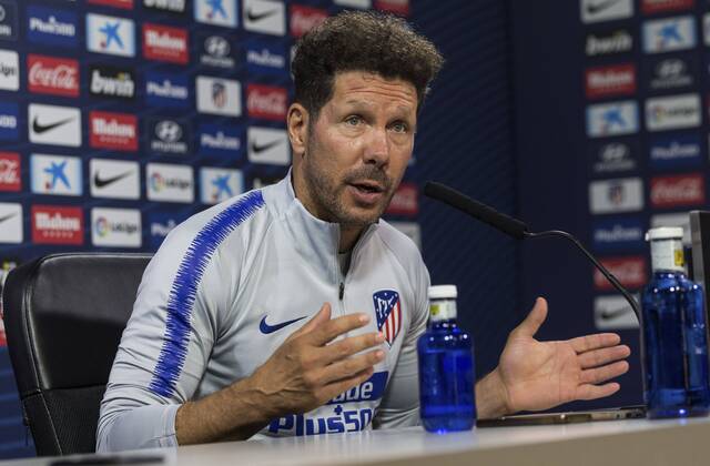 Atletico Madrid s Argentinian head coach, Diego Pablo Simeone, during a press conference PK Pressekonferenz held at the end of a team s training session at Majadahonda Sports City in Madrid, Spain, 14 September 2018. Atletico Madrid will face Eibar in a Spanish Primera Division soccer match the upcoming 15 September. Press conference !ACHTUNG: NUR REDAKTIONELLE NUTZUNG!  Copyright: xRodrigoxJimenezx GRAF2641 20180914-636725240441526636