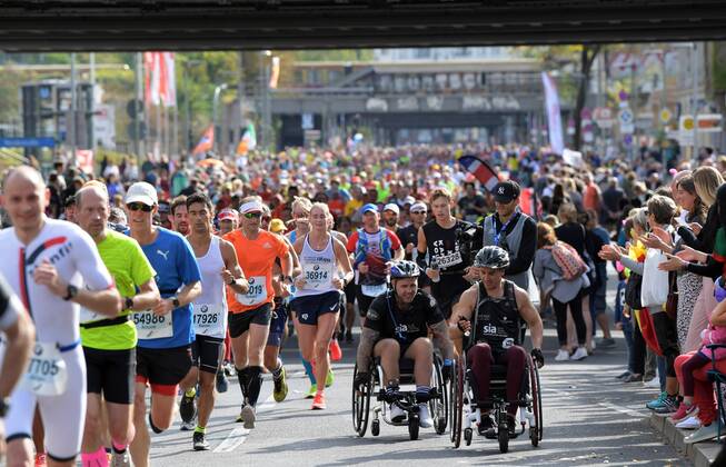 45 BMW Berlin Marathon 16 09 2018 Laeufer RUNNER copyright camera4 Eberhard Thonfeld
