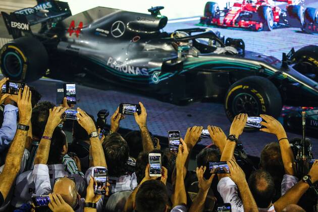 Motorsports: FIA Formula One World Championship WM Weltmeisterschaft 2018, Grand Prix of Singapore, 44 Lewis Hamilton (GBR, Mercedes AMG Petronas Motorsport), Singapore Singapore