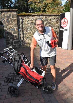 17 09 2018 GER Hanau Golf Club Hanau Wilhelmsbad Eintracht Frankfurt Golf Open in a good mood Rainer Falkenhain Eintracht Frankfurt DFL regulations prohibit any use of images as image sequences and or quasi video