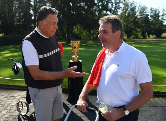 17 09 2018 xjhx Golf 13 Eintracht Frankfurt Golf Open emspor v Klaus Gerster Heribert Bruchagen DFL DFB REGULATIONS PROHIBIT ANY USE OF PHOTOGRAPHS as IMAGE SEQUENCES and or QUASI VIDEO Hanau