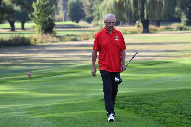 17 09 2018 xjhx Golf 13 Eintracht Frankfurt Golf Open empor t Bernd Hölzenbein Eintracht Frankfurt DFL DFB REGULATIONS PROHIBIT ANY USE OF PHOTOGRAPHS as IMAGE SEQUENCES and or QUASI VIDEO Hanau
