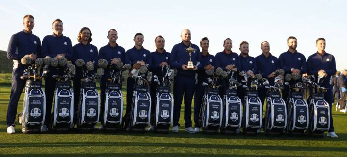 European Ryder Cup team players pose with their captain Thomas Bjorn (C) of Denmark during the Ryder Cup 2018 at The Golf National in Guyancourt, near Paris, France, 25 September 2018. The Ryder Cup 2018 runs from 25 to 30 September. RYDER CUP !ACHTUNG: NUR REDAKTIONELLE NUTZUNG!  Copyright: xLUISxTEJIDOx GRAF1611 20180925-636734707886283952