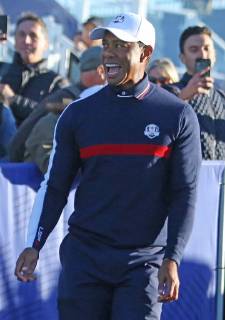 Tiger Woods arrives for a practice session at Le Golf National in Guyancourt near Paris on September 25, 2018.  PAR20180925006 DAVIDxSILPA
