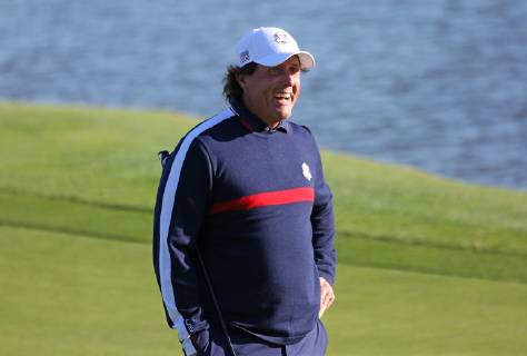 Phil Mickelson participates in a practice session at Le Golf National in Guyancourt near Paris on September 25, 2018.  PAR20180925019 DAVIDxSILPA