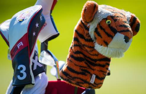 2018 Ryder Cup Practice Day, Albatros Course, Le Golf National, Saint-Quentin-en-Yvelines, Paris 27 9 2018 A view of Tiger Woods bag A view of Tiger Woods bag 27 9 2018  Copyright: x©INPHO OisinxKeniryx OSH_8678