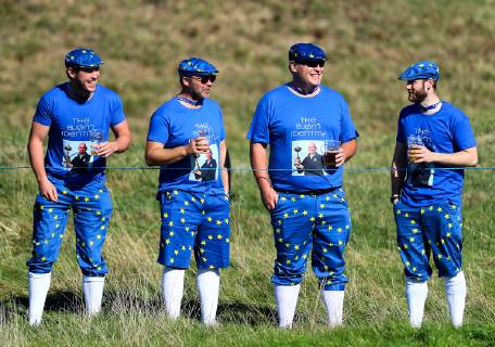 2018 Ryder Cup Day 1, Albatros Course, Le Golf National, Saint-Quentin-en-Yvelines, Paris 28 9 2018 Europe fans Europe fans 28 9 2018 Copyright: x©INPHO OisinxKeniryx OSH_8430