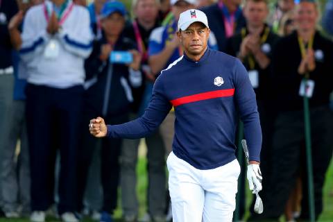 2018 Ryder Cup Day 1, Albatros Course, Le Golf National, Saint-Quentin-en-Yvelines, Paris 28 9 2018 Tiger Woods celebrates on the 3rd green Tiger Woods celebrates on the 3rd green 28 9 2018  Copyright: x©INPHO OisinxKeniryx OSH_8566