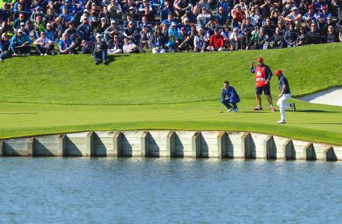 2018 Ryder Cup, Albatros Course, Le Golf National, Saint-Quentin-en-Yvelines, Paris 30 9 2018 Justin Thomas celebrates on the 1st green Justin Thomas celebrates on the 1st green 30 9 2018  Copyright: x©INPHO OisinxKeniryx OSH_2459