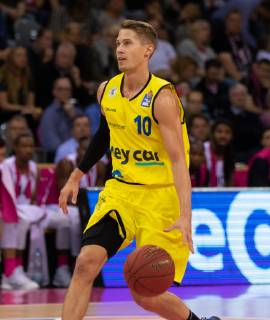 Bonn Germany 03 10 2018 Basketball Bundesliga BBL 2 Day Telekom Baskets Bonn vs Basketball Loewen Braunschweig Thomas Klepeisz Braunschweig in action