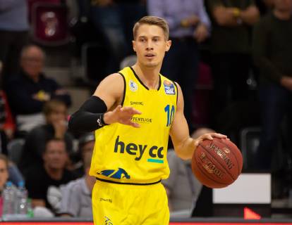 Bonn Germany 03 10 2018 Basketball Bundesliga BBL 2 Day Telekom Baskets Bonn vs Basketball Loewen Braunschweig Thomas Klepeisz Braunschweig in action