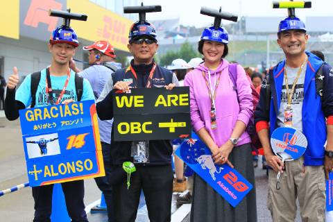 Sport Bilder des Tages 4th October 2018, Suzuka International Racing Course, Suzuka City, Japan; Formula One of Japan, driver arrivals and press conference PK Pressekonferenz Japanese Alonso Formula 1 Fans  ActionPlus12067895 Octane