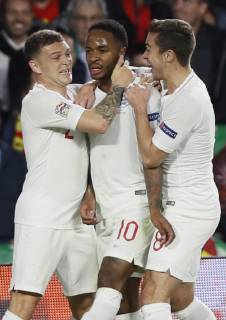 England s striker Raheem Sterling (C) jubilates the first goal with his teammates during the UEFA League of Nations groups phase match between the national teams of Spain and England, at the Benito Villamarin stadium, in Seville, Andalusia, Spain, 15 October 2018. Spain vs. England !ACHTUNG: NUR REDAKTIONELLE NUTZUNG!  Copyright: xJulioxMunozx SEV03 20181015-636752351222231137