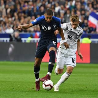 Soccer Men Season 2018 19 Nations League 4 Gameday International Friendlies in Saint Denis France Germany Kylian Mbappe No 10 France Joshua Kimmich Nr 18 Germany 16 10 2018 Copyright: xMatthiasxKochx