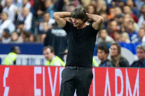 16 10 2018 xkvx Football Nations League France Germany emspor v l Head Coach National coach Joachim Loew DFB German Football Association gives gestures gesticulate gestures gestures gestures gestures DFL DFB REGULATIONS PROHIBIT ANY USE OF PHOTOGRAPH as IMAGE SEQUENCES and or QUASI VIDEO Paris