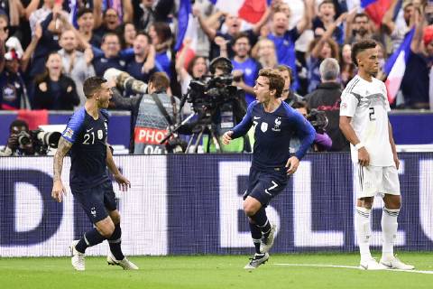 joie des joueurs de l equipe de France apres le but de Antoine Griezmann (France) FOOTBALL : France vs Allemagne - Ligue des Nations UEFA - St Denis - 16 10 2018 JBAutissier Panoramic 