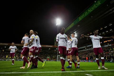 23rd October 2018, Carrow Road, Norwich, England; EFL Championship football, Norwich City versus Aston Villa; Albert Adomah of Aston Villa celebrates James Chester s goal as he makes it 0-1  ActionPlus12072581 ShaunxBrooks