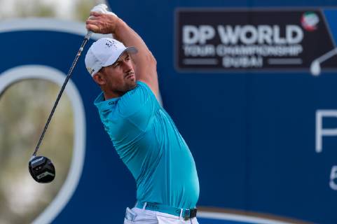 Alexander Bjork of Sweden tees off at the second hole in round 2 during the DP World Tour Championship at Jumeirah Golf Estates, Dubai, UAE on 16 November 2018. Copyright: xGrantxWinterx 21950080