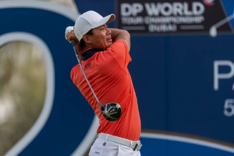 Ashun Wu of China tees off in round 2 during the DP World Tour Championship at Jumeirah Golf Estates, Dubai, UAE on 16 November 2018. Copyright: xGrantxWinterx 21950086