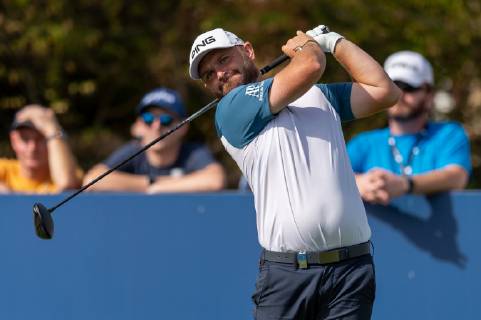 Andy Sullivan of England in action in round 2 during the DP World Tour Championship at Jumeirah Golf Estates, Dubai, UAE on 16 November 2018. Copyright: xGrantxWinterx 21950089