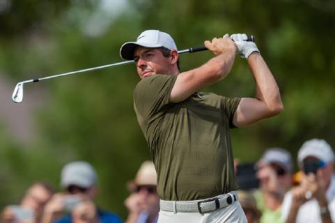 Rory Mcilroy of Northern Ireland tees off on the 11th hole in round 2 during the DP World Tour Championship at Jumeirah Golf Estates, Dubai, UAE on 16 November 2018. Copyright: xGrantxWinterx 21950116