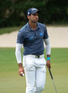 November 24, 2018 - Hong Kong, Hong Kong SAR, CHINA - Honma Hong Kong Open Golf 2018 at Hong Kong Golf Club Fanling. Rai on the 11th green.Englishman Aaron Rai holds onto his clear lead in day 3 of the tournament. After breaking the course record in the last round Rai remains steady and clear of Englands Matthew Fitzpatrick and South Koreas Hyowon Park. Aaron Rai holds a clear lead in the Honma Hong Kong Open Golf - ZUMAr144 20181124_zap_r144_003 Copyright: xJaynexRussellx