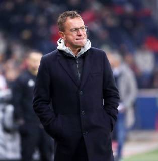 Salzburg RB Leipzig Football Euro League Salzburg 29 11 2018 Red Bull Arena Football UEFA Euro League Group B 5 Matchday FC Salzburg vs. RB Leipzig Head coach Ralf Rangnick RB Leipzig In accordance with UEFA specifications, it is forbidden to use or have used photographs taken in the stadium and or from the match in the form of sequence pictures and or video-like photo galleries