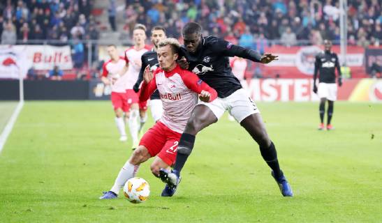 Salzburg RB Leipzig Football Euro League Salzburg 29 11 2018 Red Bull Arena Football UEFA Euro League Group B 5 Matchday FC Salzburg vs. RB Leipzig In the picture from left Fredrik Gulbrandsen 21 Salzburg and Dayot Upamecano 5 RB Leipzig According to UEFAs specifications it is forbidden to exploit or have exploited photographs taken in the stadium and or from the match in the form of sequence images and or video-like photo sequences