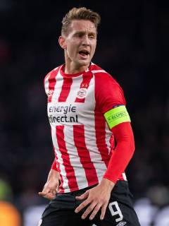 Luuk de Jong of PSV during the UEFA Champions League group C match between PSV Eindhoven and FC Barcelona Barca at the Phillips stadium on November 28, 2018 in Eindhoven, The Netherlands UEFA Champions League 2018 2019 xVIxVIxImagesx xTomxBodexMultimediaxIVx 12981795