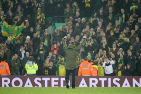 Norwich City v Nottingham Forest Sky Bet Championship Norwich Head Coach Daniel Farke celebrates his side?s hard earned point with the home fans at the end of the Sky Bet Championship match at Carrow Road, Norwich Content Not Available For UK Newspapers Copyright: xPaulxChestertonx FIL-12733-0052