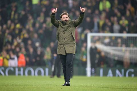 Norwich City v Nottingham Forest Sky Bet Championship Norwich Head Coach Daniel Farke celebrates his side?s hard earned point with the home fans at the end of the Sky Bet Championship match at Carrow Road, Norwich Content Not Available For UK Newspapers Copyright: xPaulxChestertonx FIL-12733-0058