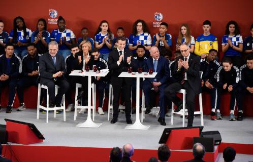 Emmanuel Macron ( president de la Republique ) a l inauguration de la Maison du Handball - Laurent Cathala ( maire de Creteil ) - Joel Delplanque ( president FFHB ) - Valerie Pecresse ( presidente de la region ile de france ) NEWS : Emmanuel Macron a l inauguration de la Maison du Handball - Creteil - 09 01 2019 FedericoPestellini Panoramic