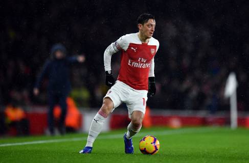 Football - 2018 2019 Premier League - Arsenal vs. Cardiff City Arsenal s Mesut Ozil in action, at The Emirates. COLORSPORT ASHLEY WESTERN