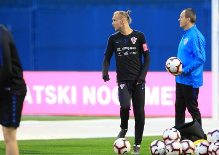 Fußball, Nationalteam Kroatien Training Croatian national football team training 20.03.2019. , Zagreb - On stadium Maksimir Croatian national football team held a training before qualifying matches for Euro 2020 against Azerbaijan and Hungary. Domagoj Vida  MarkoxPrpic PIXSELL