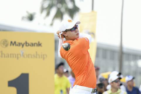 March 24, 2019 - Kuala Lumpur, Malaysia - Jazz Janewattananond of Thailand hits his tee-shot on the 1st hole on Day Four of the Maybank Championship at Saujana Golf and Country Club on March 24, 2019 in Kuala Lumpur, Malaysia. Maybank Championship 2019 - Day Four In Kuala Lumpur  - ZUMAn230 20190324_zaa_n230_075 Copyright: xChrisxJungx