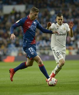 March 31, 2019 - Madrid, Madrid, Spain - Dani Ceballos of Real Madrid fight the ball with Rivera of SD Huesca during a match between Real Madrid vs SD Huesca for La Copa del Rey at Santiago Bernabeu Stadium on March 31, 2019 in Madrid, Spain. Real Madrid CF v SD Huesca - La Liga  - ZUMAn230 20190331_zaa_n230_966 Copyright: xPatricioxRealpex